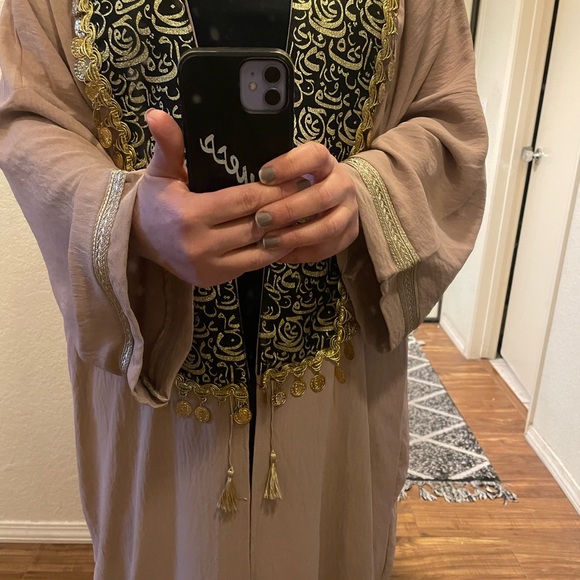 Free size Dubai abaya . Fits 6-8 - Picture 8 of 11